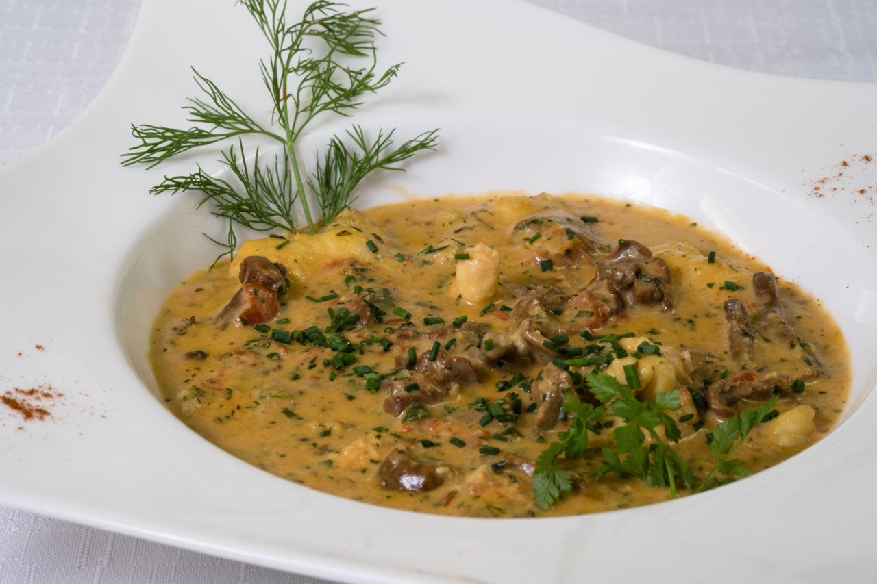 Restaurant-Fines-Herbes-Epinal-Fricassee-de-Lotte Fricassée de Lotte